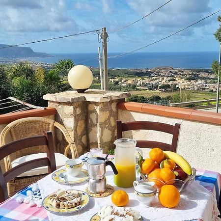 קוסטונאצ'י Casa Vacanza Vista Mare מראה חיצוני תמונה